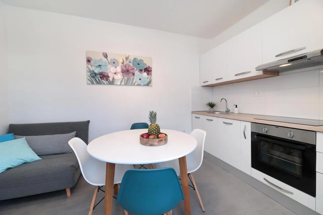 Blue Sunrise Apartment Vrsi 0*,